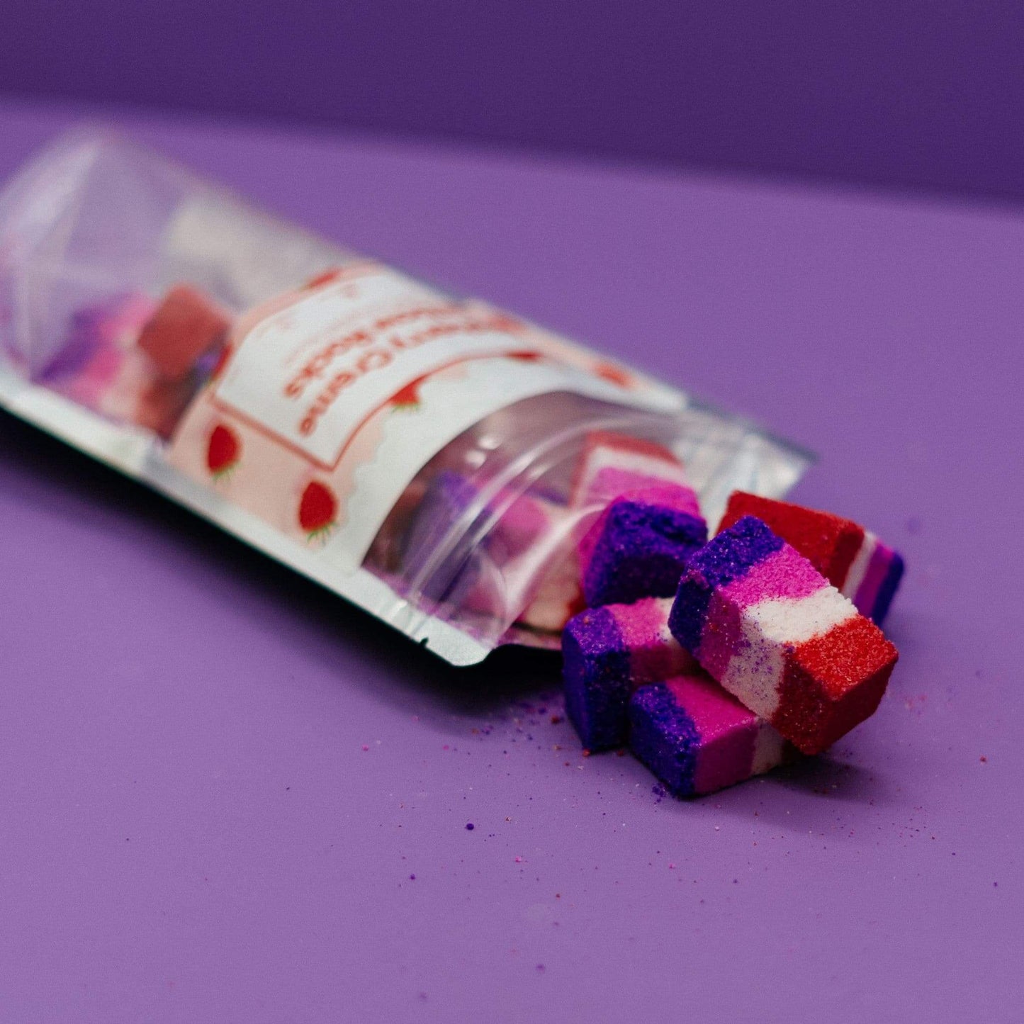 Raspberry Creme Bath Rocks 220g